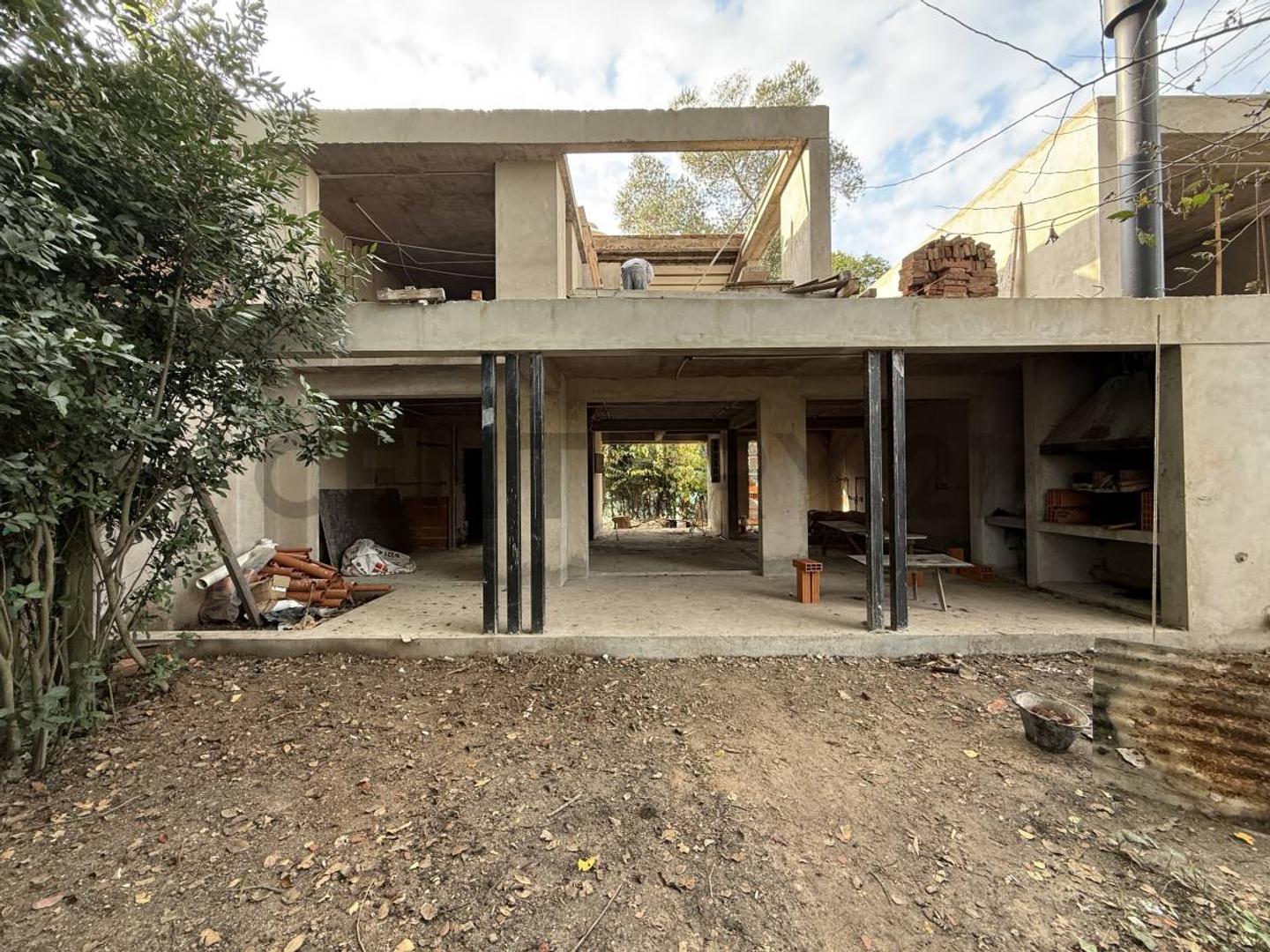 Casa 3 ambientes con 2 baños