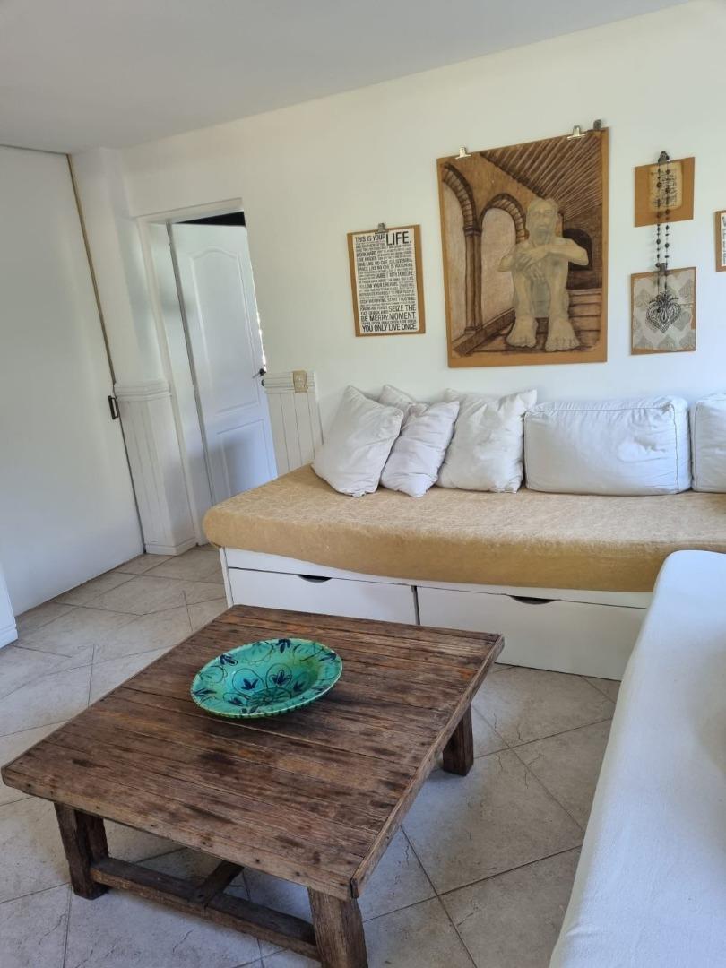 Casa en Alquiler Temporal con 5 cocheras