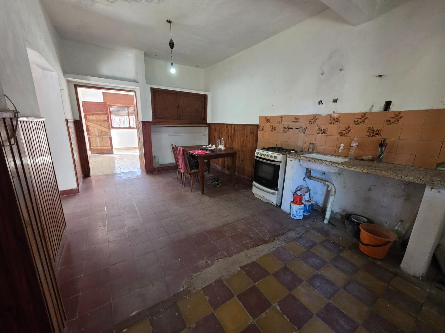 Casa 3 ambientes con 1 baño
