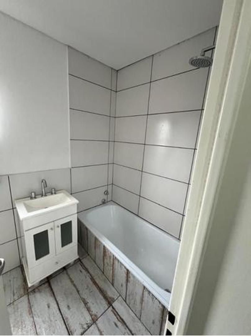 Depto Tipo Casa en Venta con 1 cocheras