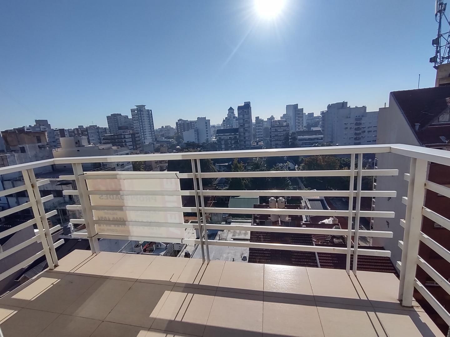DEPARTAMENTO 2 AMBIENTES CON COCHERA – VILLA BALLESTER CENTR