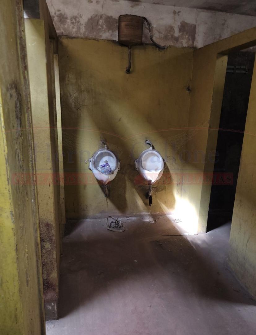 Galpon en Alquiler en Ramos Mejia, $ 1.300.000