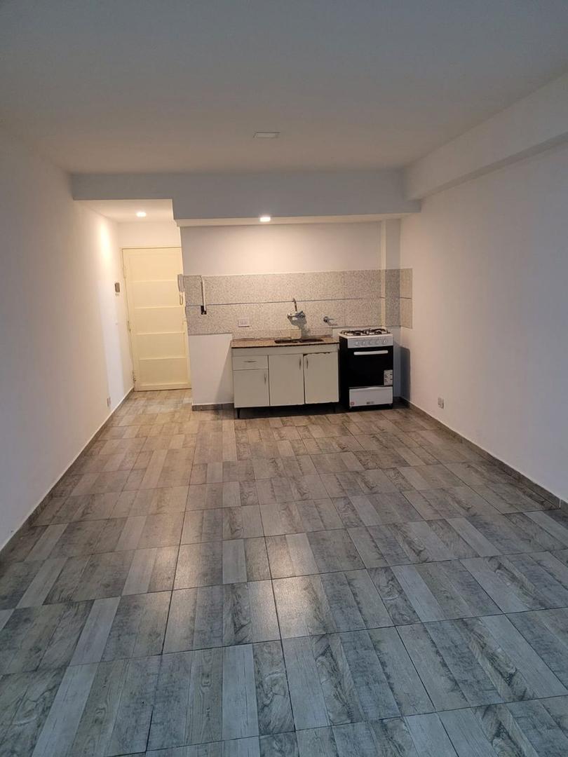 VENTA DEPARTAMENTO MONOAMBIENTE - BERAZATEGUI