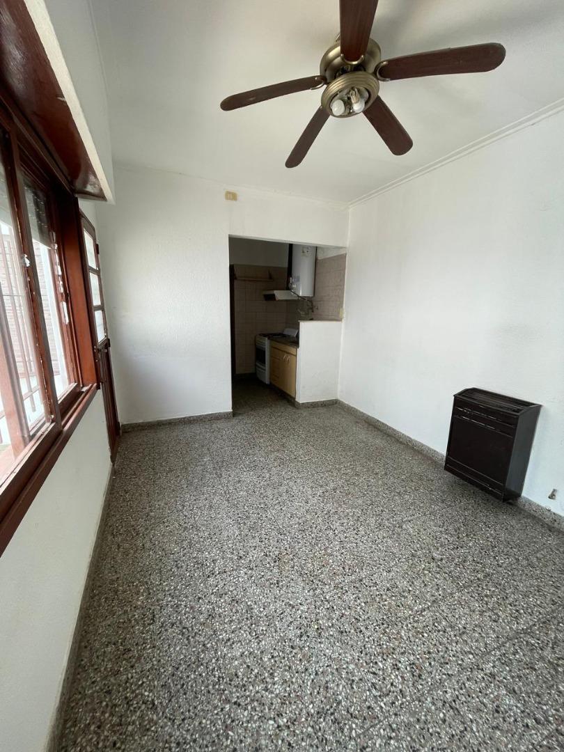 46 Entre 17 Y 18 , Piso P/B