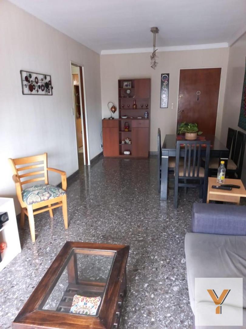 Departamento en venta - 3 Dormitorios 2 Baños - Barracas