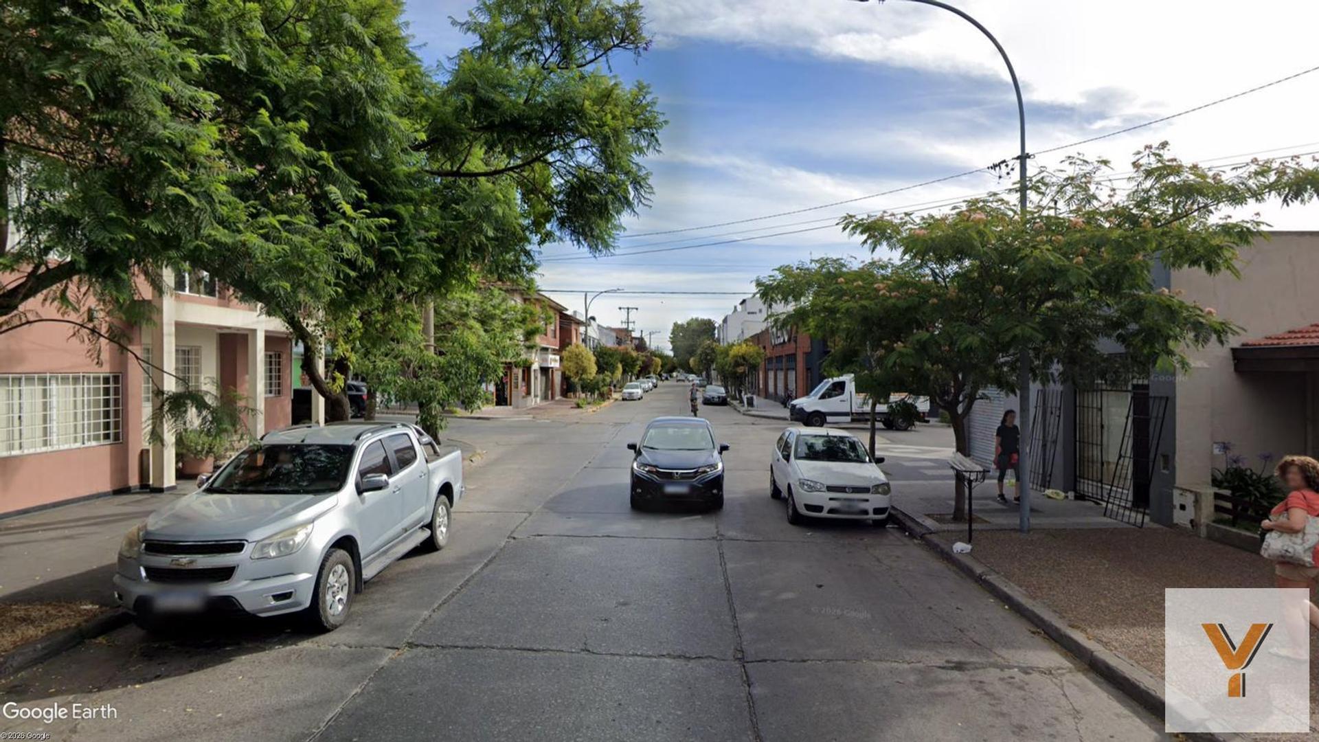 Depto Tipo Casa en Venta al Este