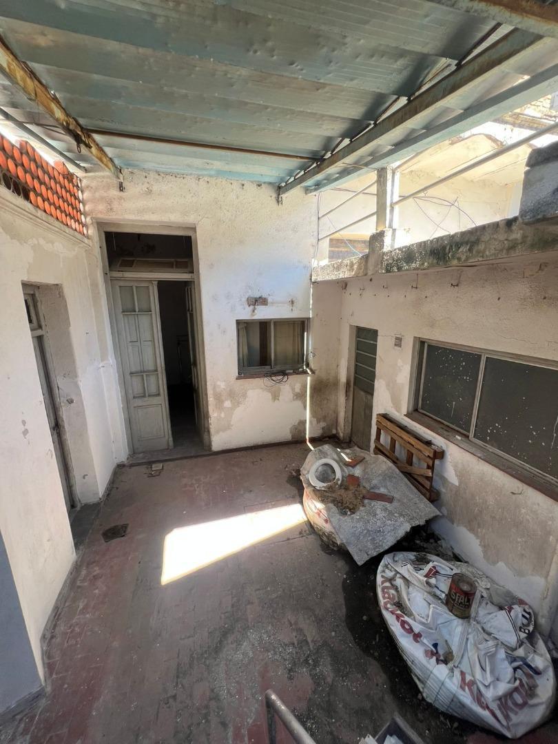 Venta casa de pasillo a reciclar