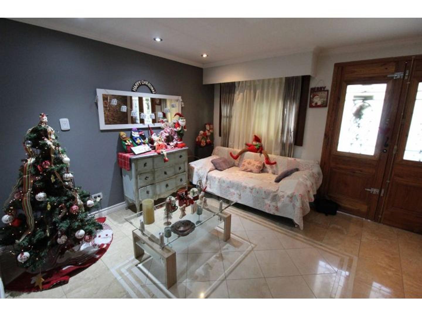 Casa en Venta en Moreno, USD 279.000