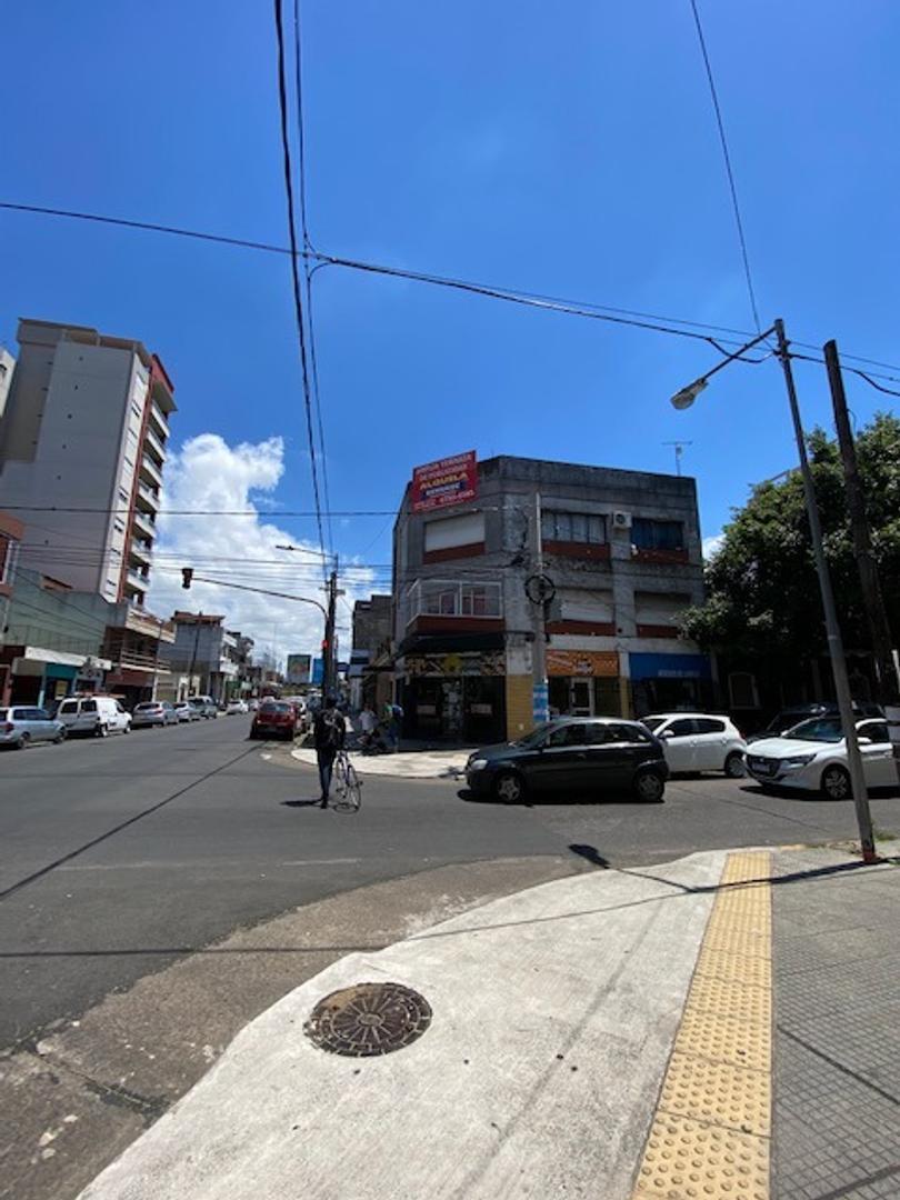 VENTA SAN MARTIN CENTRO. EDIFICIO C/LOCALES Y DEPARTAMENTOS