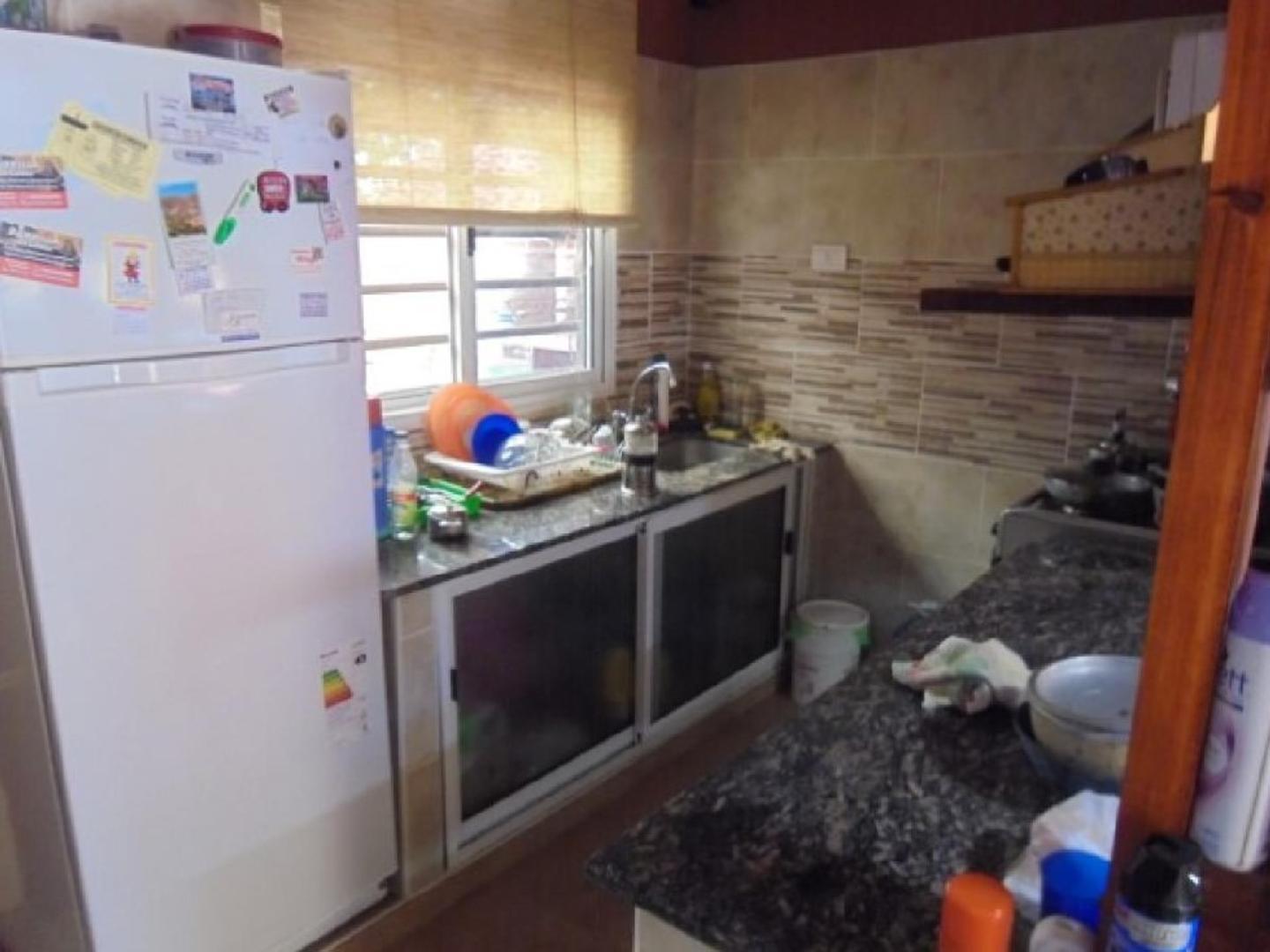 OPORTUNIDAD  CHALET 3 AMBIENTES + 2 DEPTOS 2 AMB - ZONA N