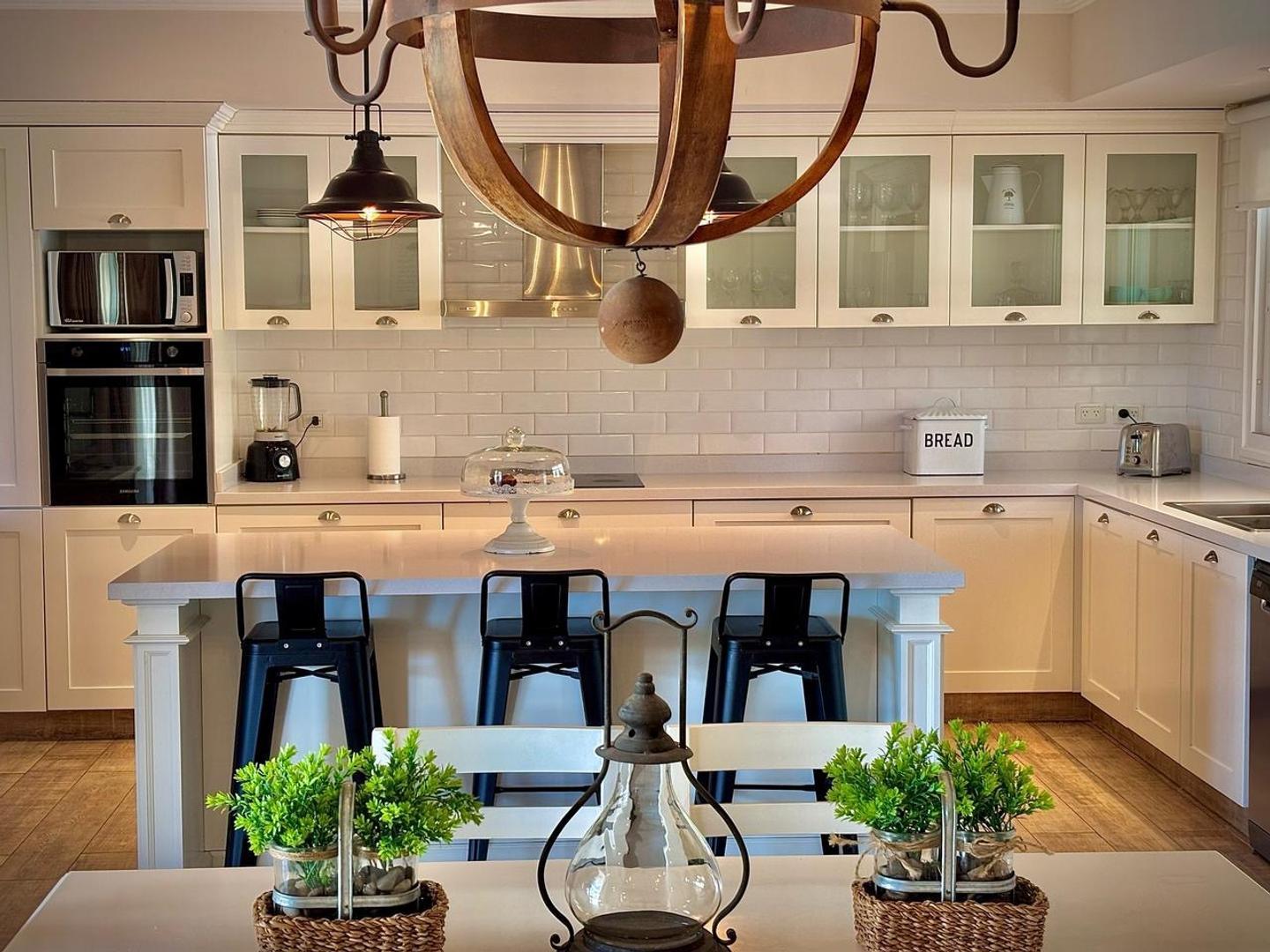 CASA EN TERRAVISTA 4 DORM Y ESCRIT. EN LOTE INTERNO FINANCIA