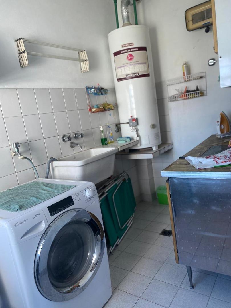 Depto Tipo Casa en Venta 40 años