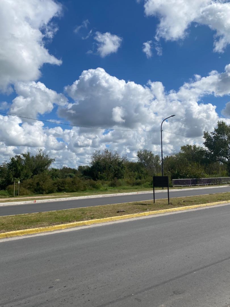 Terreno en Venta en Campana, USD 1.300.000