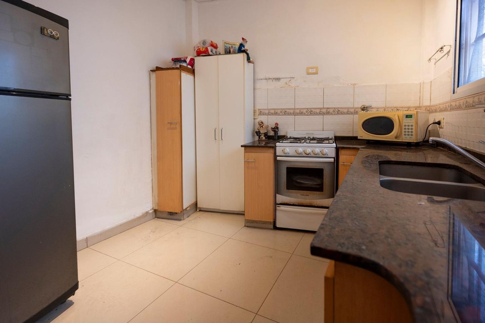 Venta Triplex 3 amb,patio, 2 cocheras,P. Chacabuco