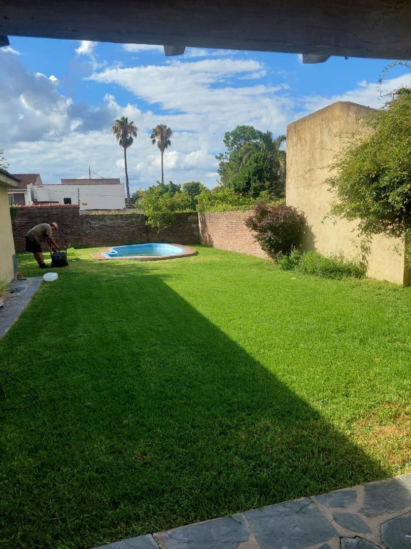 Casa en alqulier. SAN ISIDRO