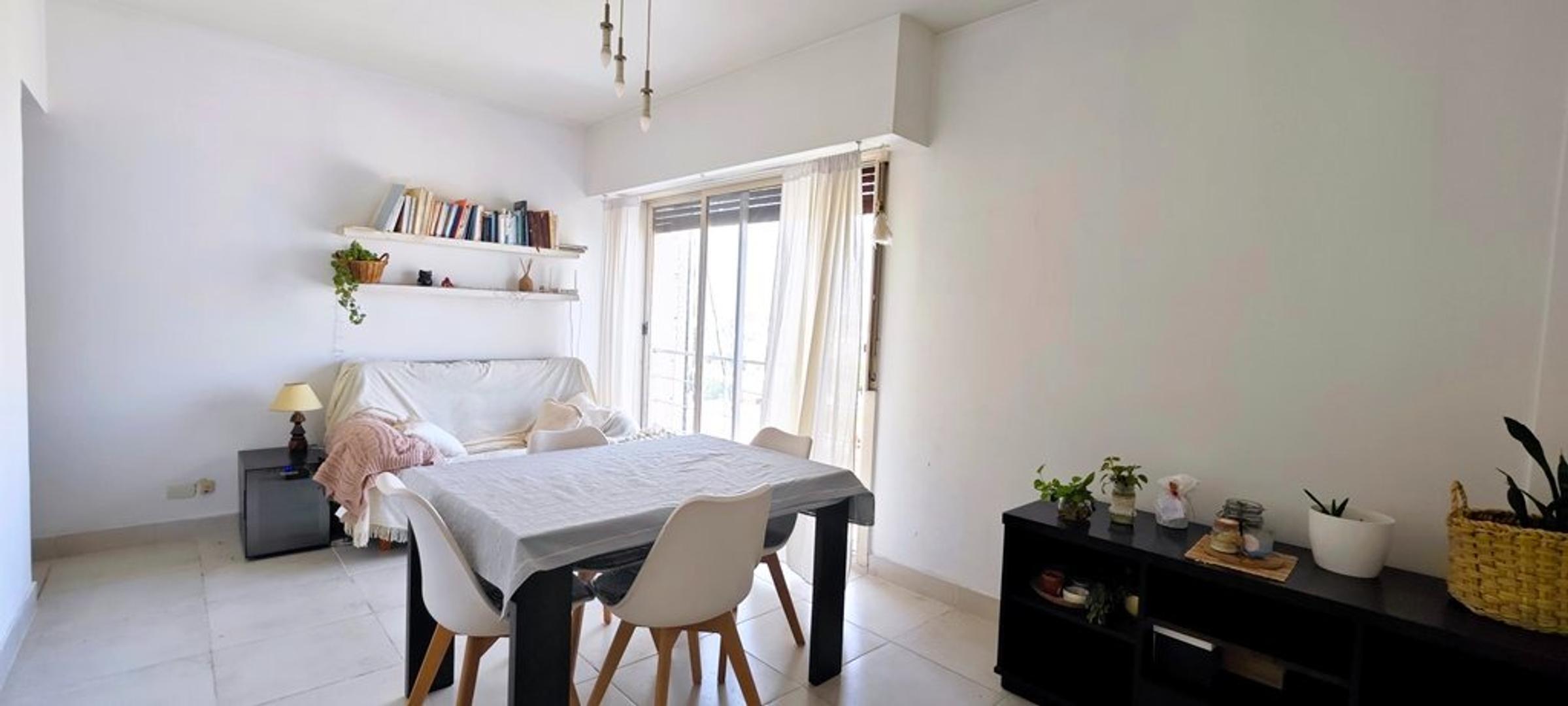 Av Independencia 4000, Piso 13