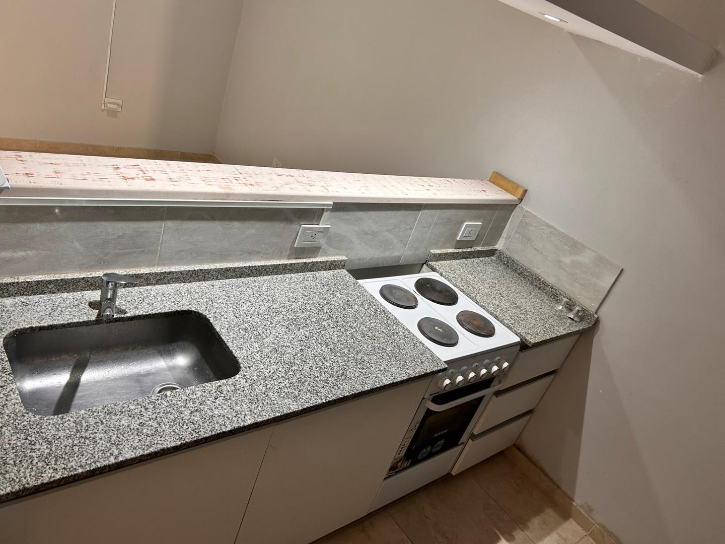 DEPARTAMENTO NUEVO DE 2 AMB.CON BALCON Y COCHERA EN S MIGUEL