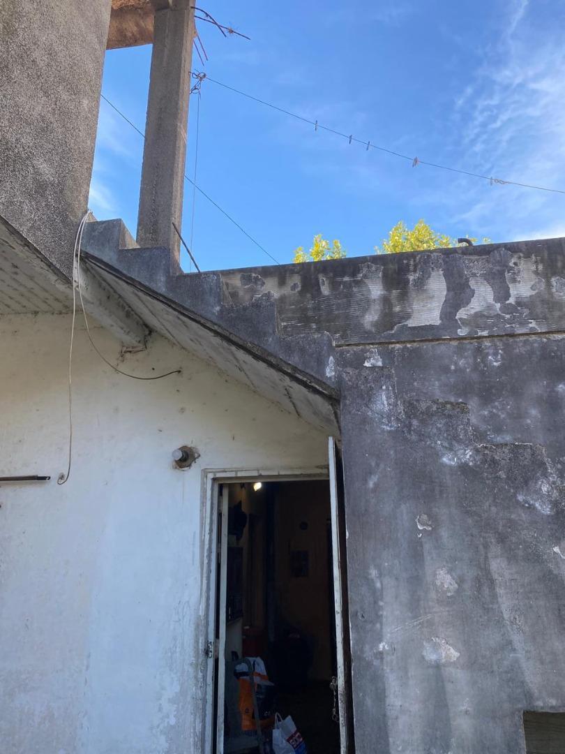 Casa 4 ambientes con 1 baño