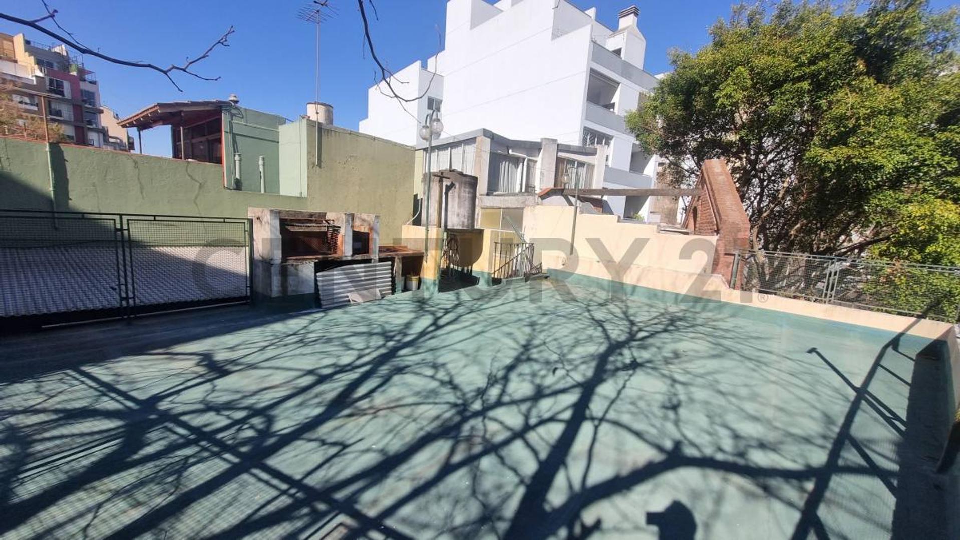 Estivao 100, Piso 0
