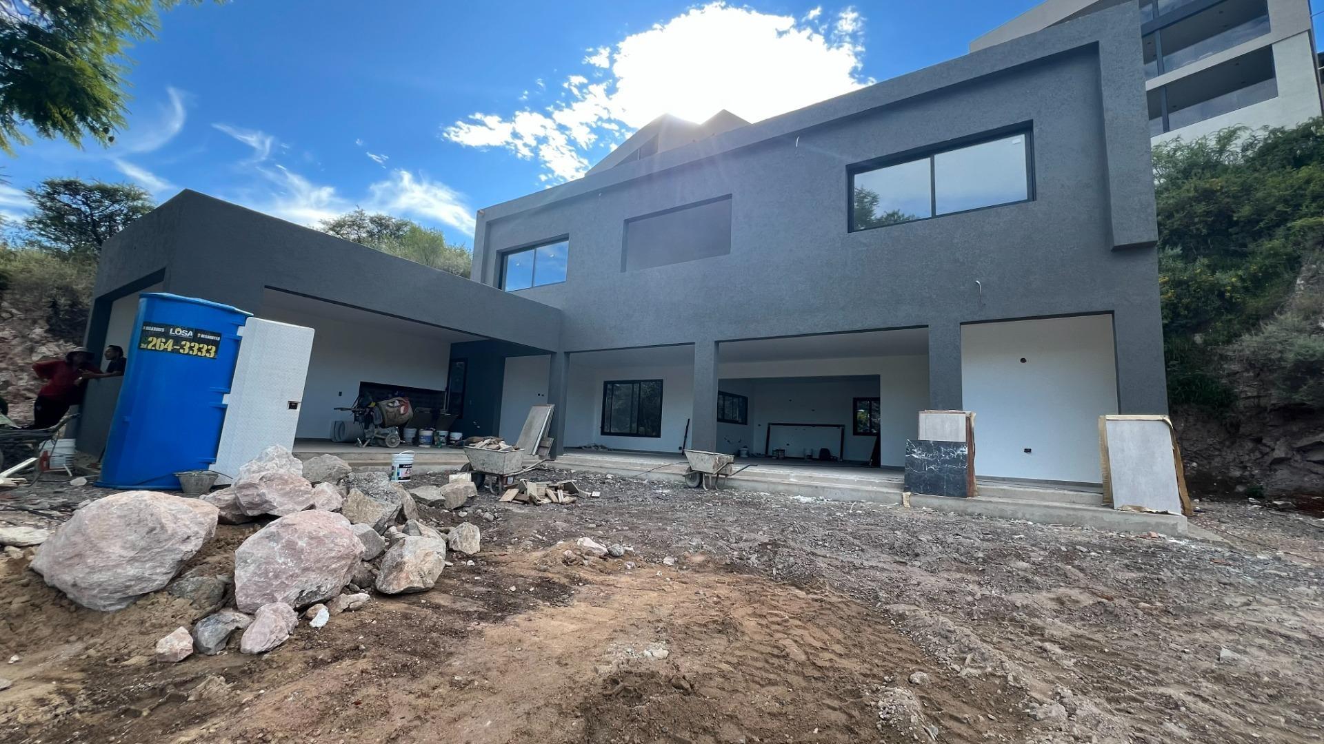 Casa 3 dormitorios en construcción Country La Cuesta Cordoba