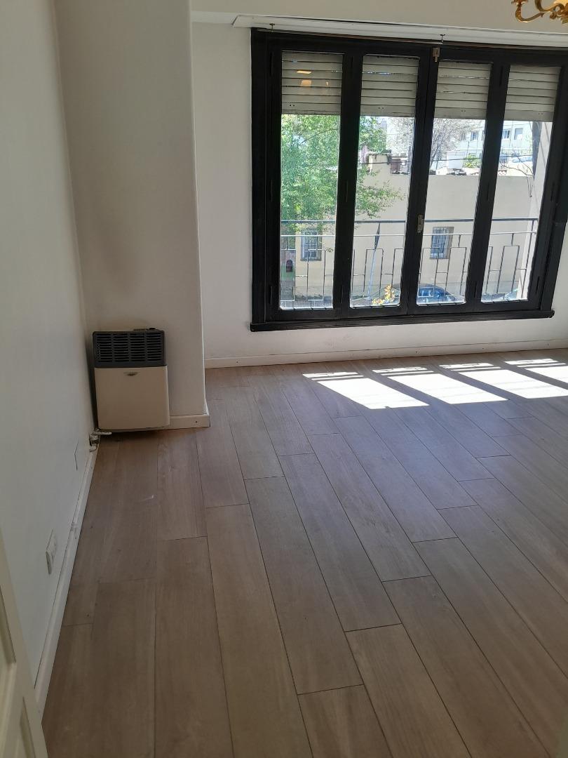 ALQUILER OFICINA PARA USO PROFESIONAL