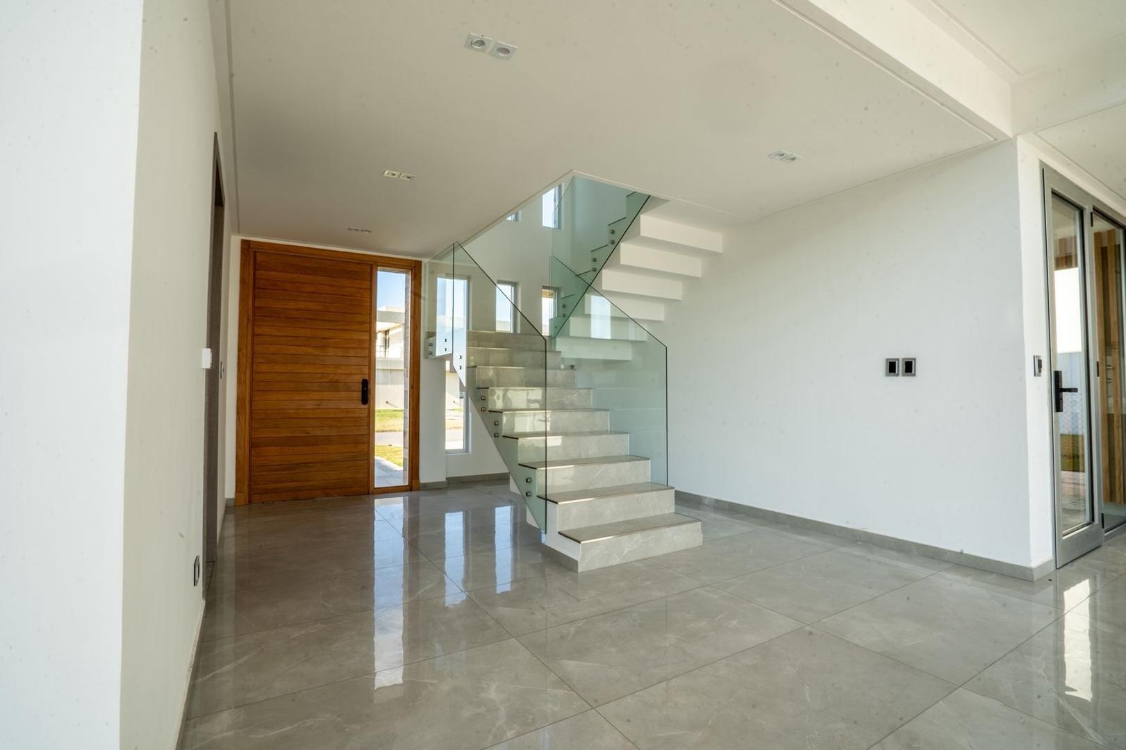 TERRALAGOS CASA A ESTRENAR