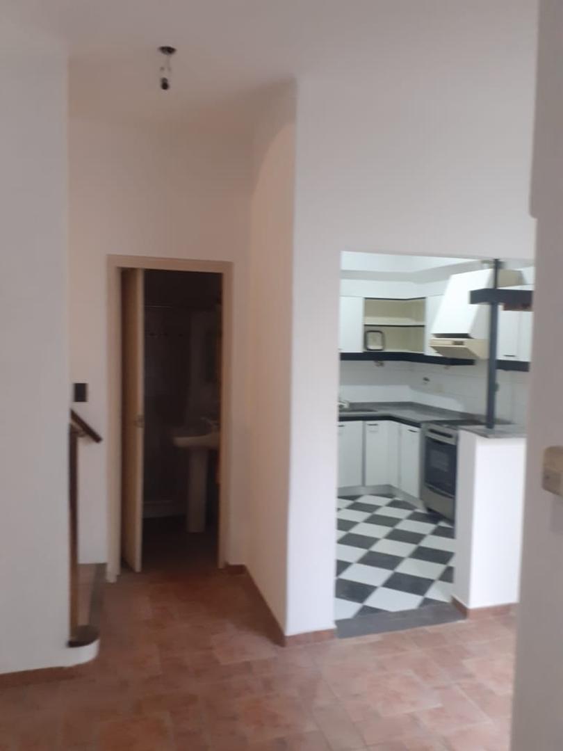 Casa en Alquiler de 3 dormitorios