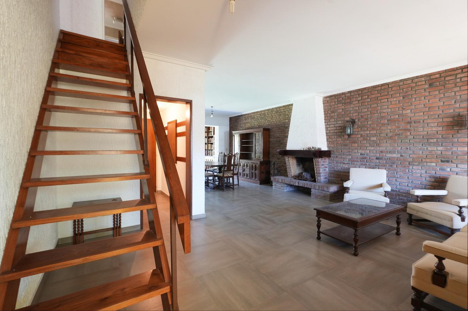 Casa 4 ambientes con 3 baños