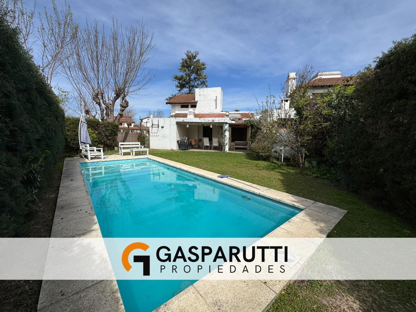 Casa en Venta en Country Aranjuez con Pileta! Apto credito!