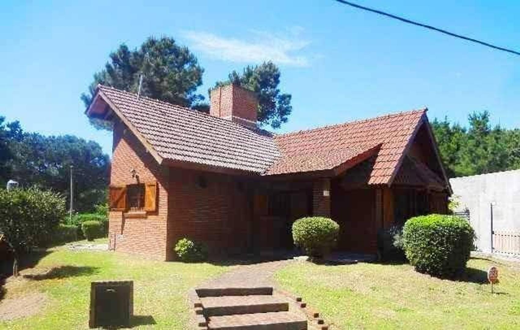 COQUETO CHALET DE GRAN CAPACIDAD  IDEAL FAMILIA NUMEROSA