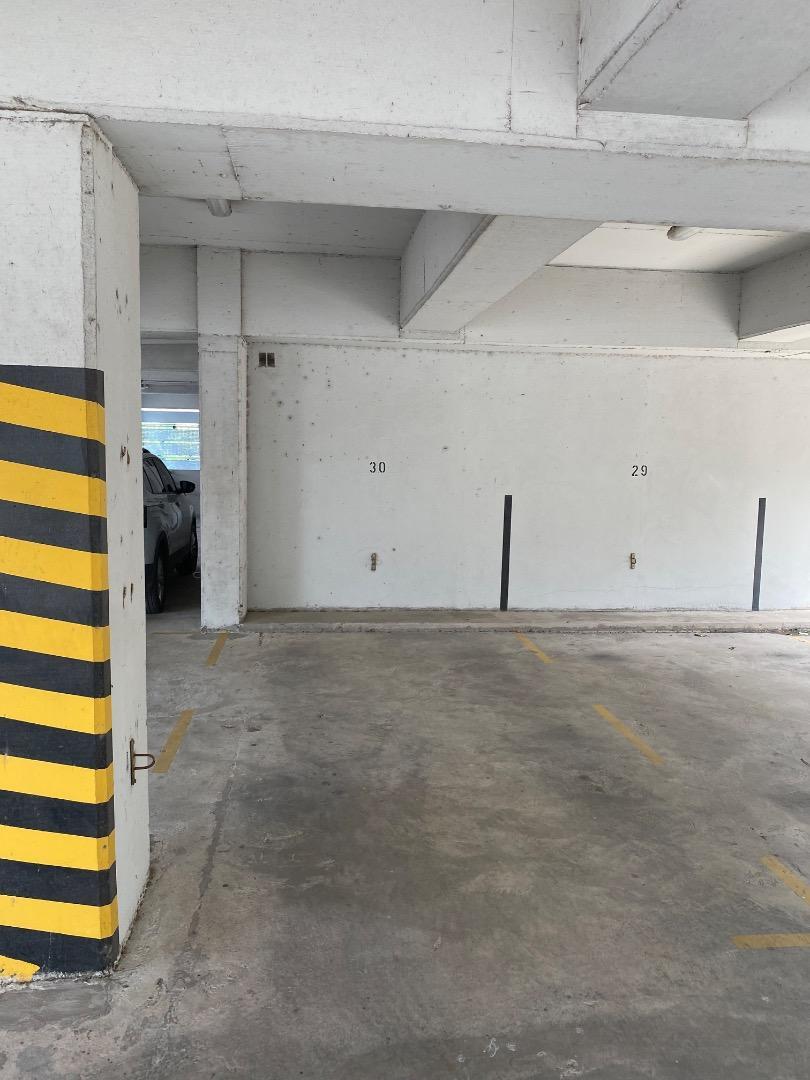 Cochera en alquiler Ituzaingo norte