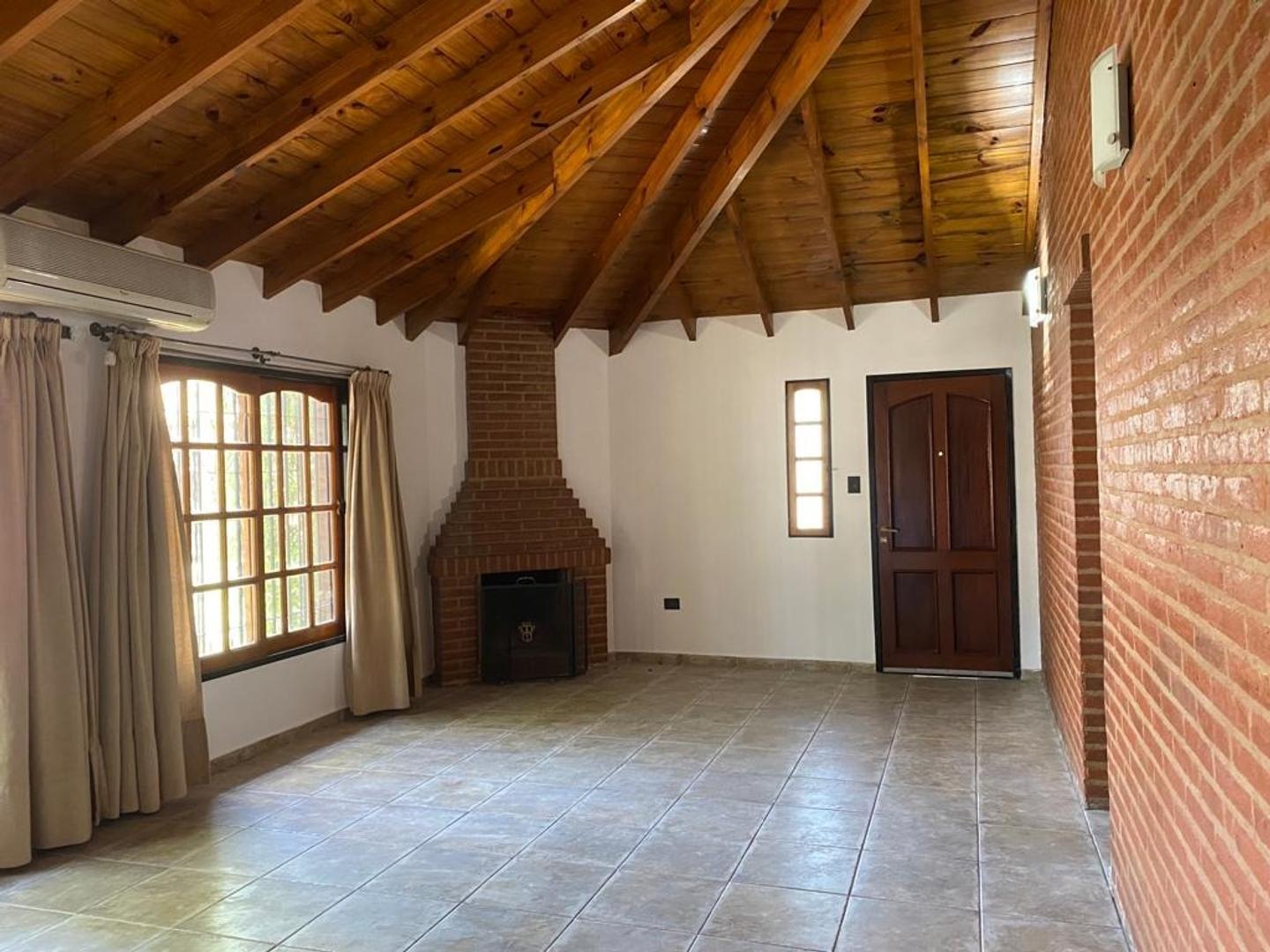 Virgen De La Guardia 101