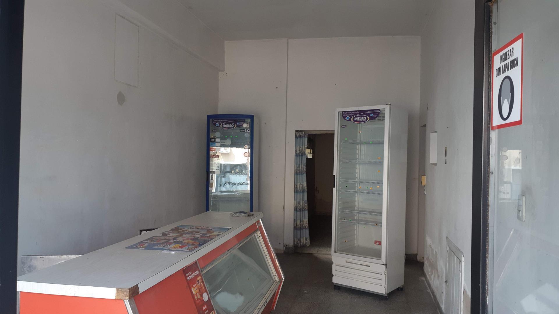 LOCAL MUY BUENA UBICACION