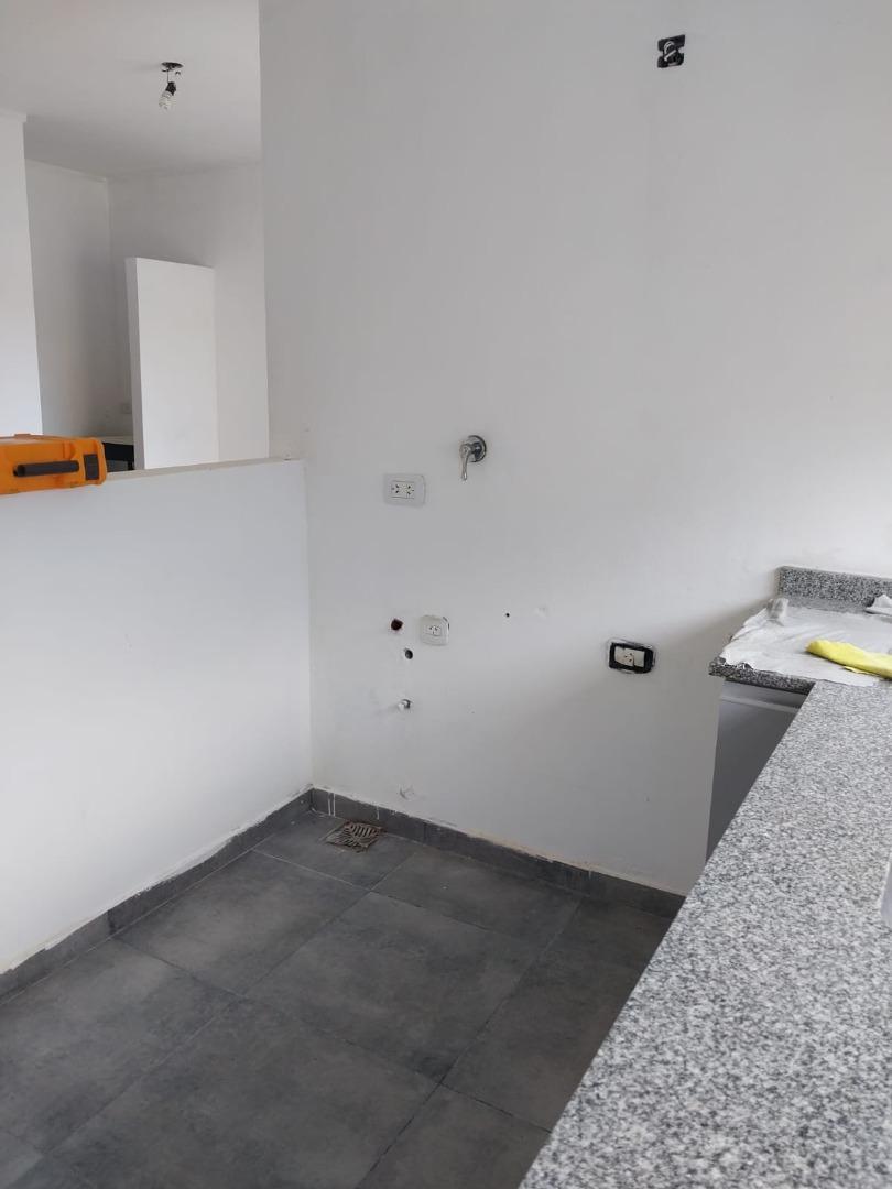 DUPLEX EN LUJAN, LUMINOSO