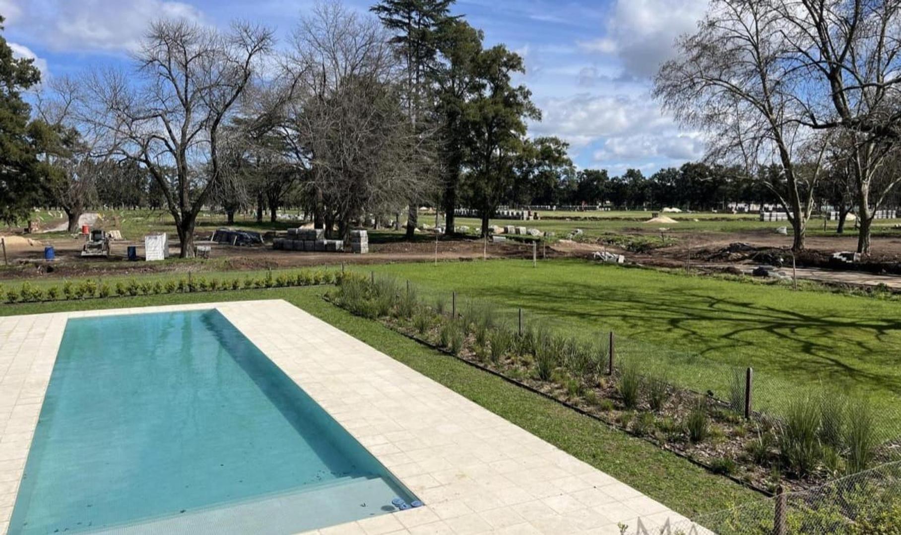 Terreno en Venta en La Lonja, USD 149.000