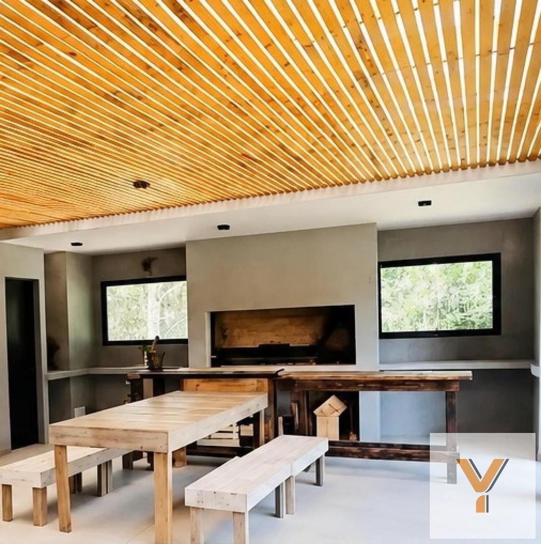 Casa 7 ambientes con 4 baños