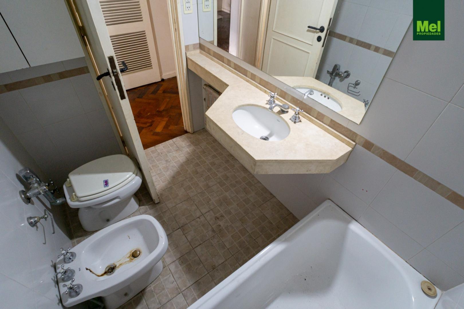 Departamento 3 ambientes con 2 baños