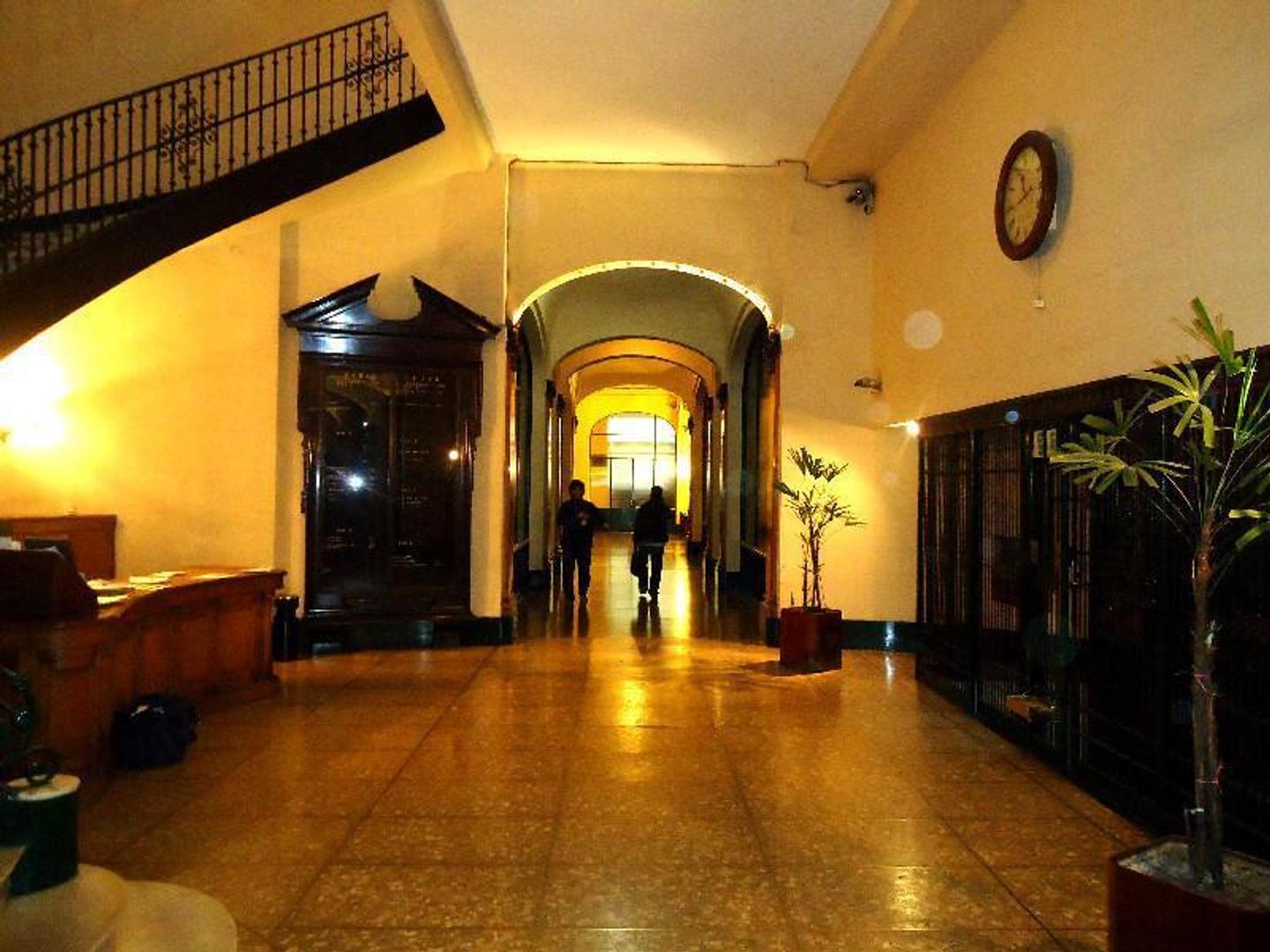 Oficina en Alquiler en Centro, $ 1.500.000