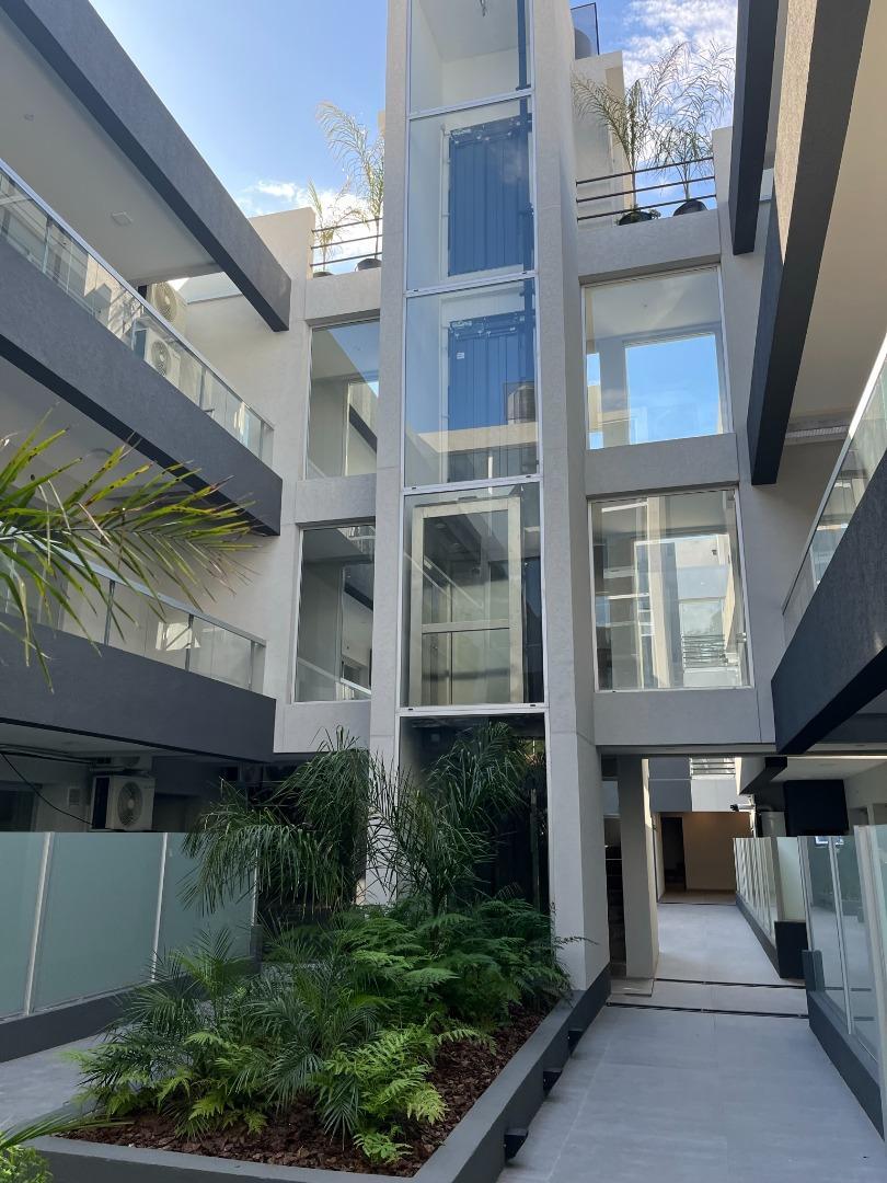 Adrogue Depto 1 ambiente en venta c/cochera