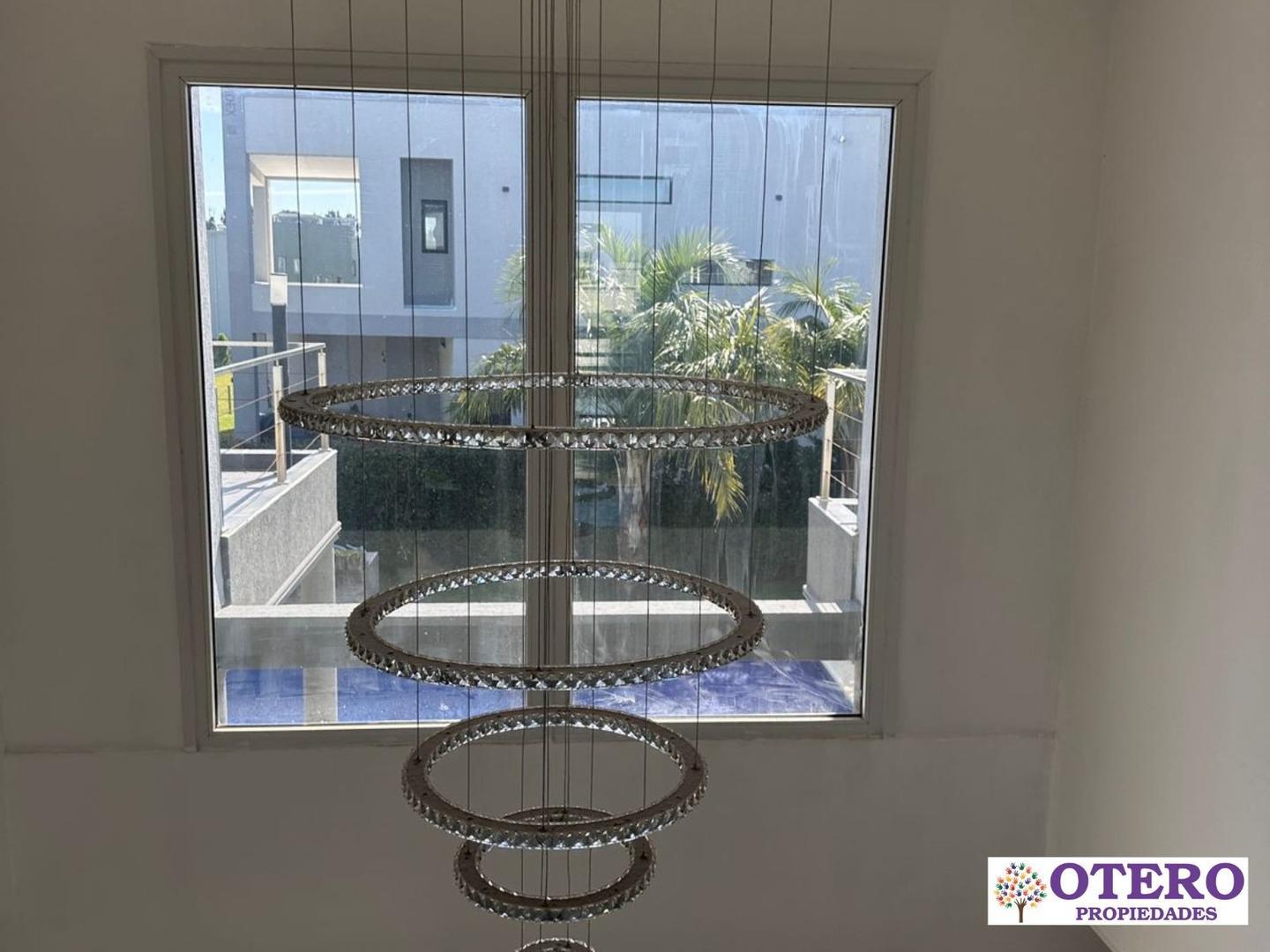 Casa en Alquiler de 5 dormitorios