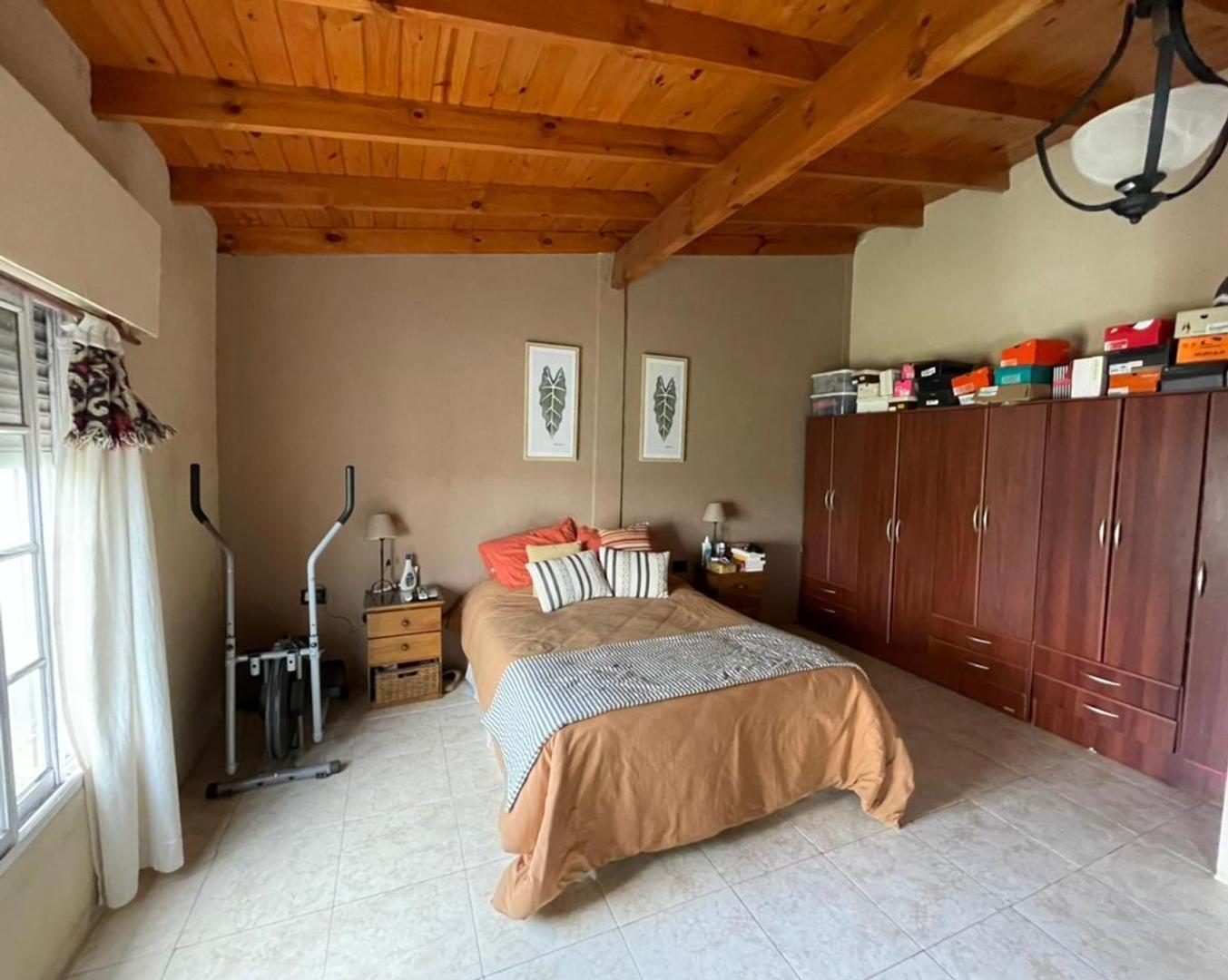 OPORTUNIDAD CASA CON PARQUE LIBRE