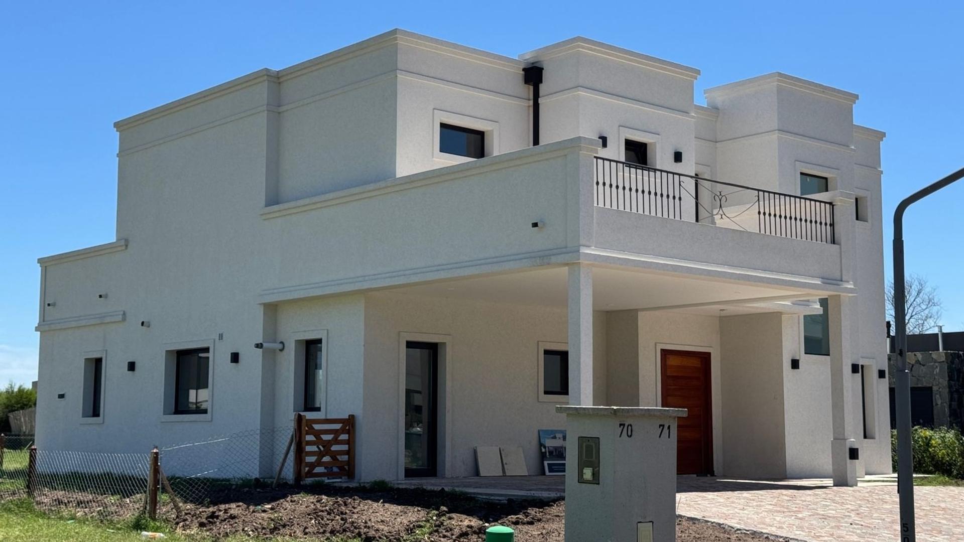 Casa en Venta de 4 dormitorios