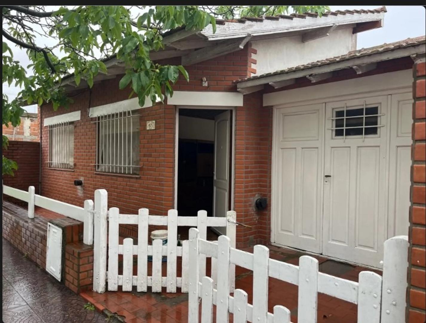 Chalet En Miramar, venta Con Facilidades Imperdible
