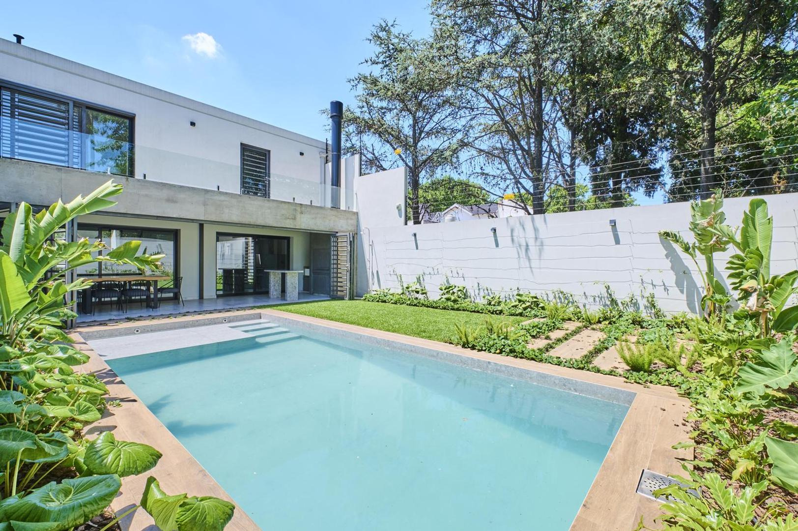 Venta Casa 5 Ambientes en Lomas De Zamora