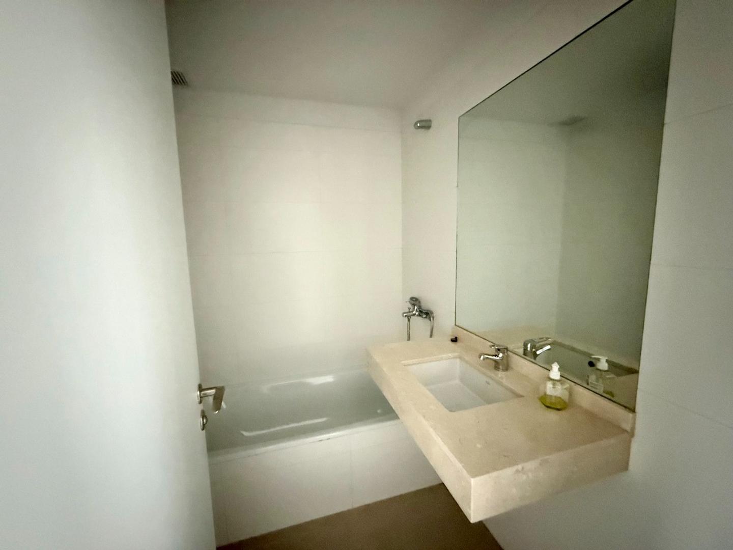 Departamento en Alquiler en Recoleta, USD 1.200