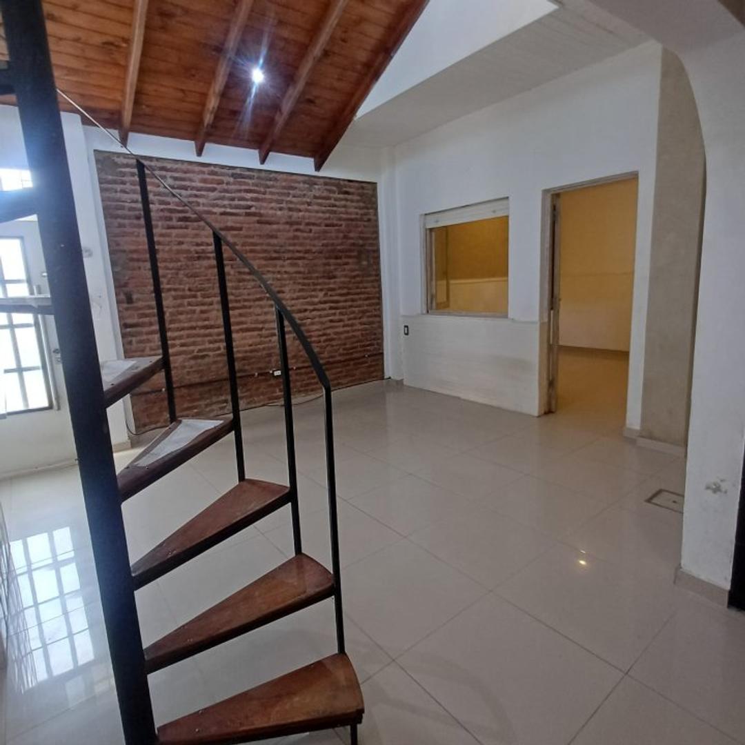 Depto Tipo Casa en Venta de 1 dormitorio