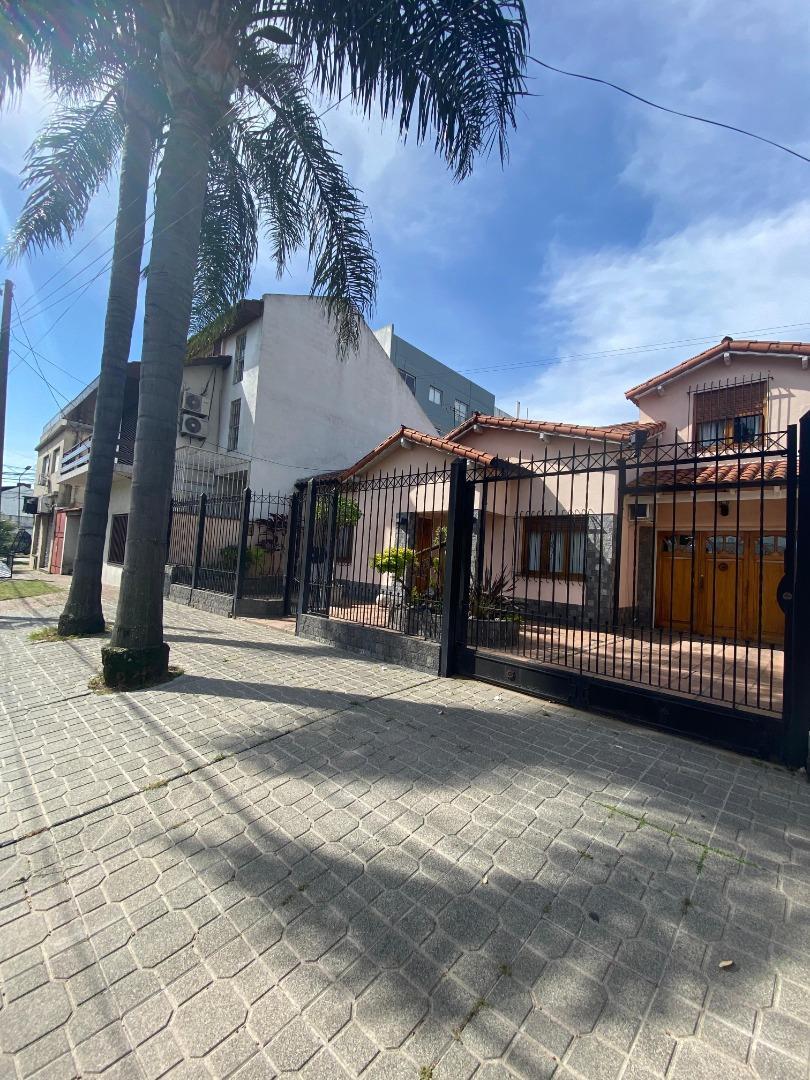 EXCELENTE CASA ZONA DON BOSCO