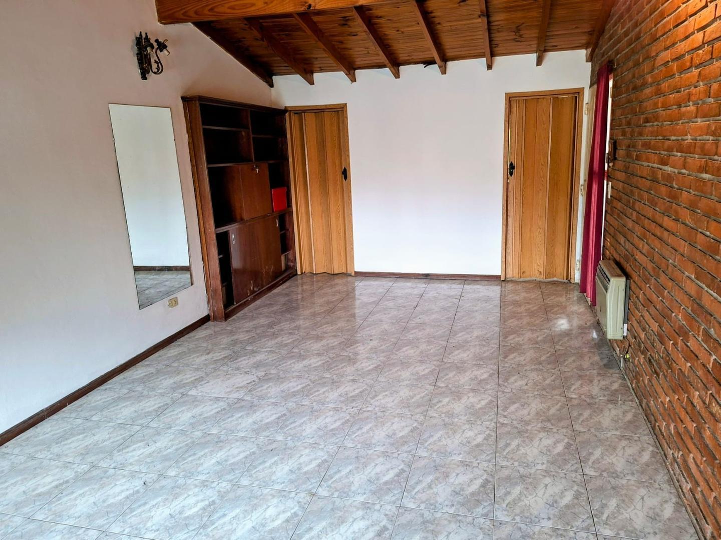 Cuba 3300, Piso 1