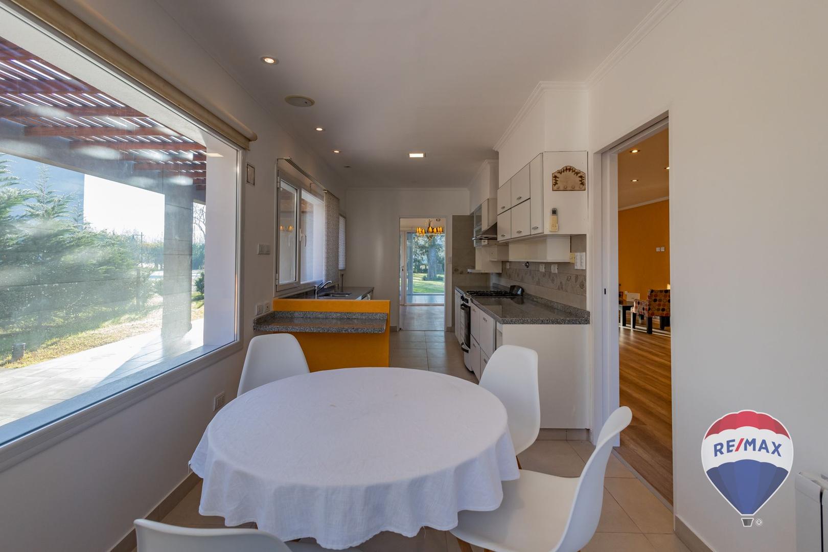 CASA EN VENTA EN HARAS DEL SUR
