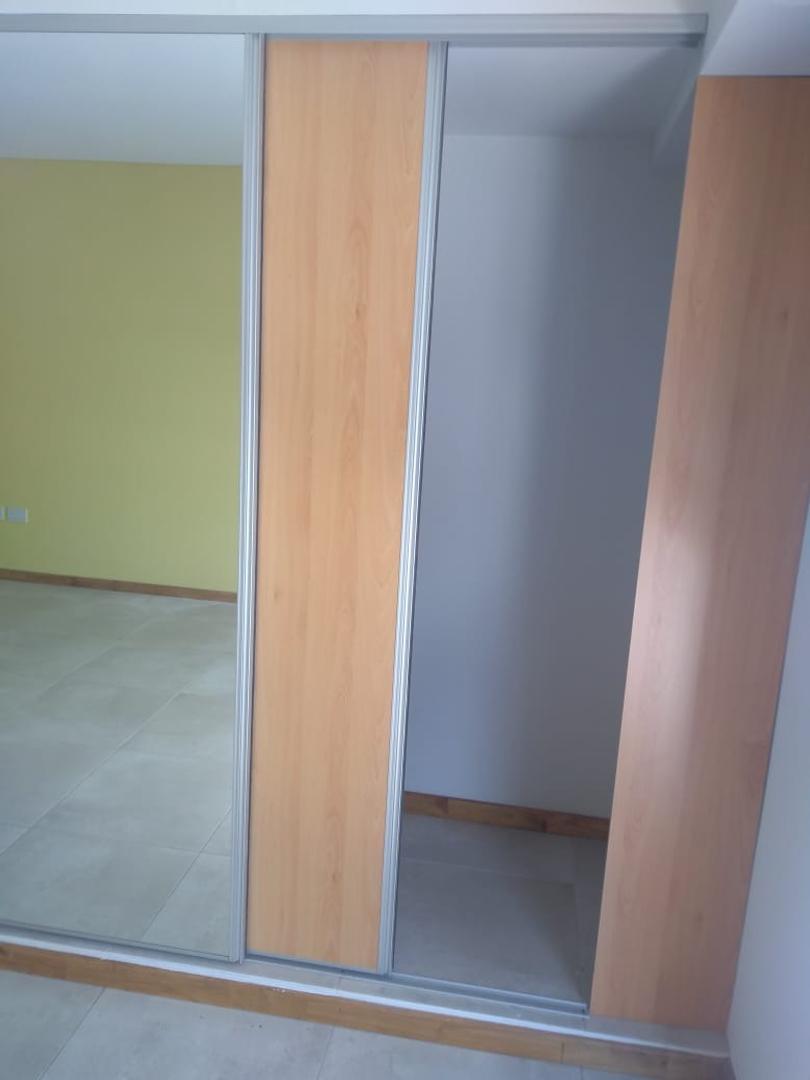 Oportunidad Monoambiente sobre Boulevard 27 de Febrero